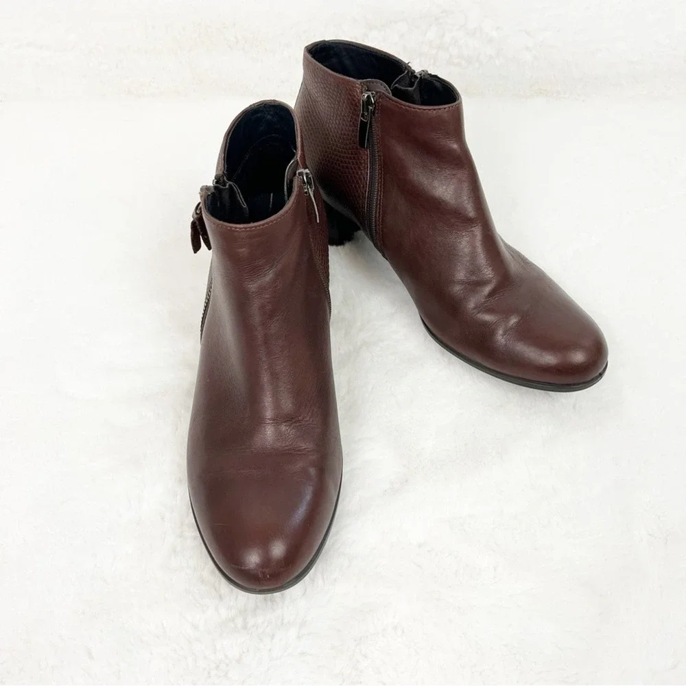 Ecco Brown Leather Ankle Boots